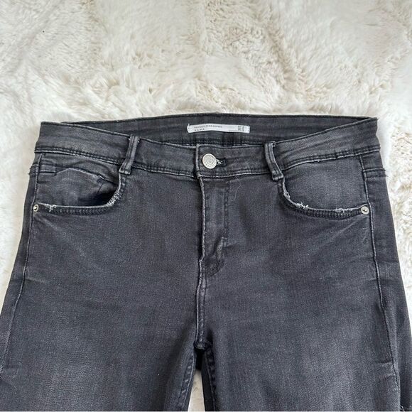 Zara Trafaluc black skinny jeans size 6 w small single knee rips - Picture 5 of 10
